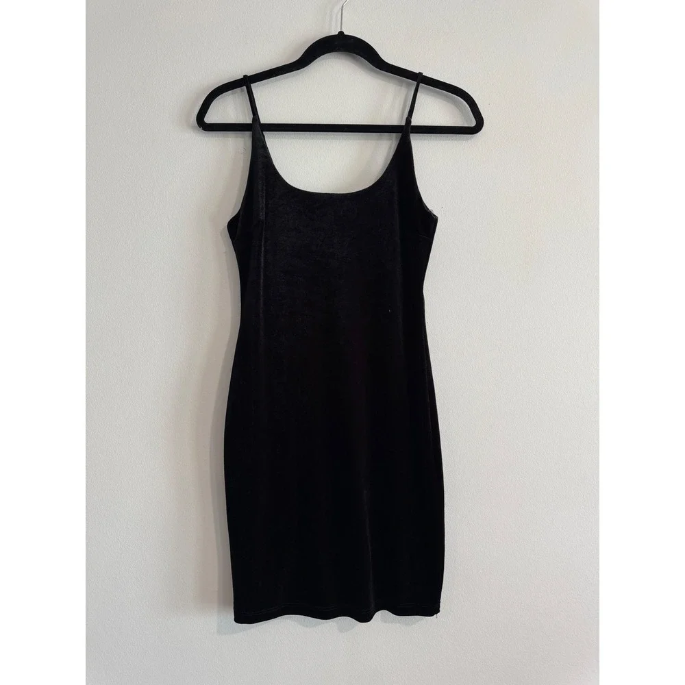 Akira Velvet Bodycon Mini Dress Women Size M Black Spaghetti Strap Akira Velvet Bodycon Mini Dress Women Size M Black Spaghetti Strap